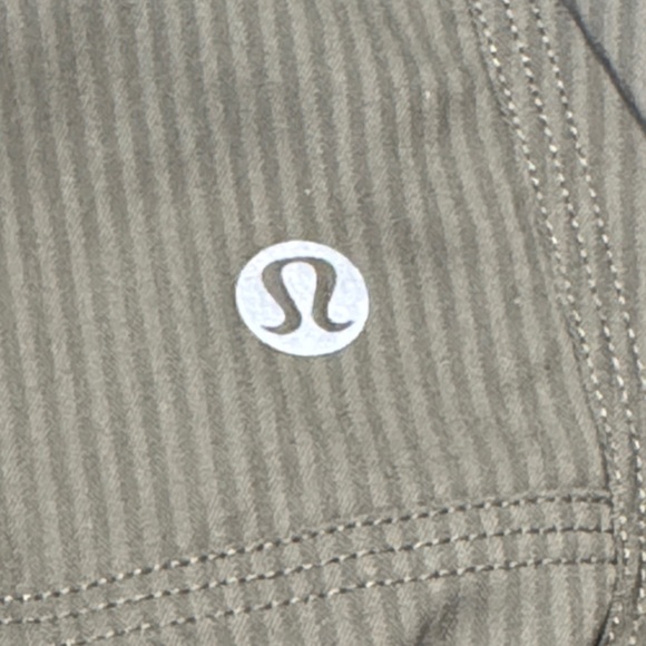 Lululemon Dance Studio Cargo Pants Olive Military Green Medium - Picture 4 of 4